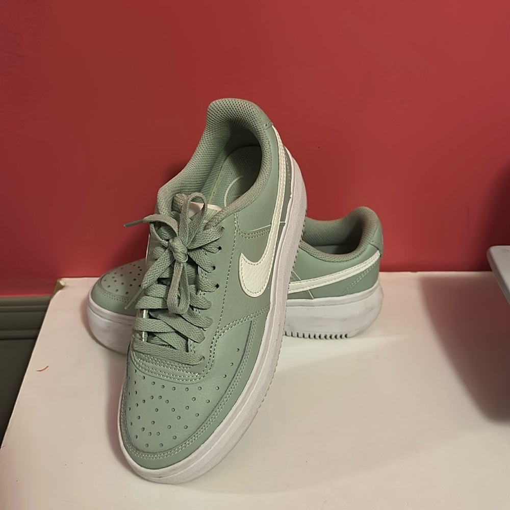 Nike shoes